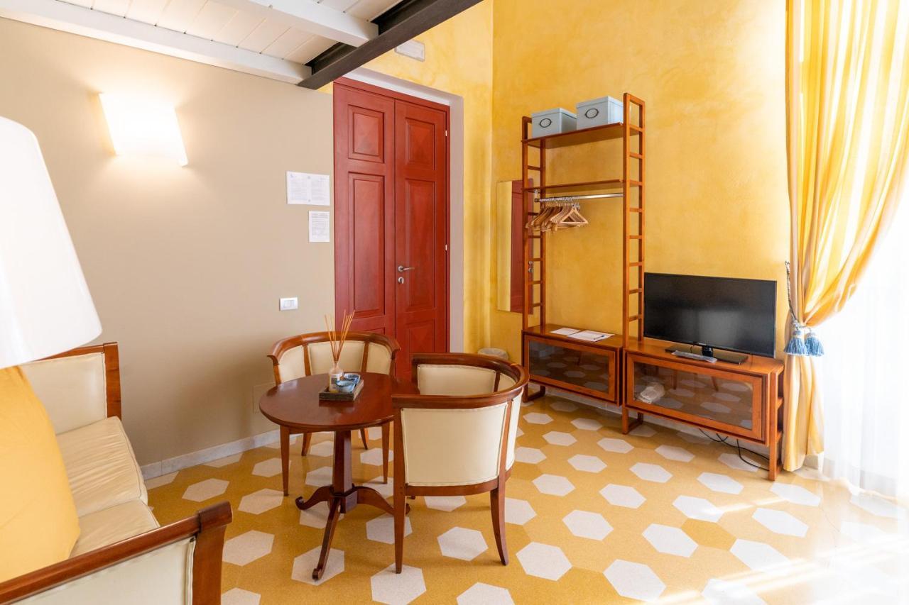 מונטרוסו אל מארה Locanda Il Maestrale מראה חיצוני תמונה