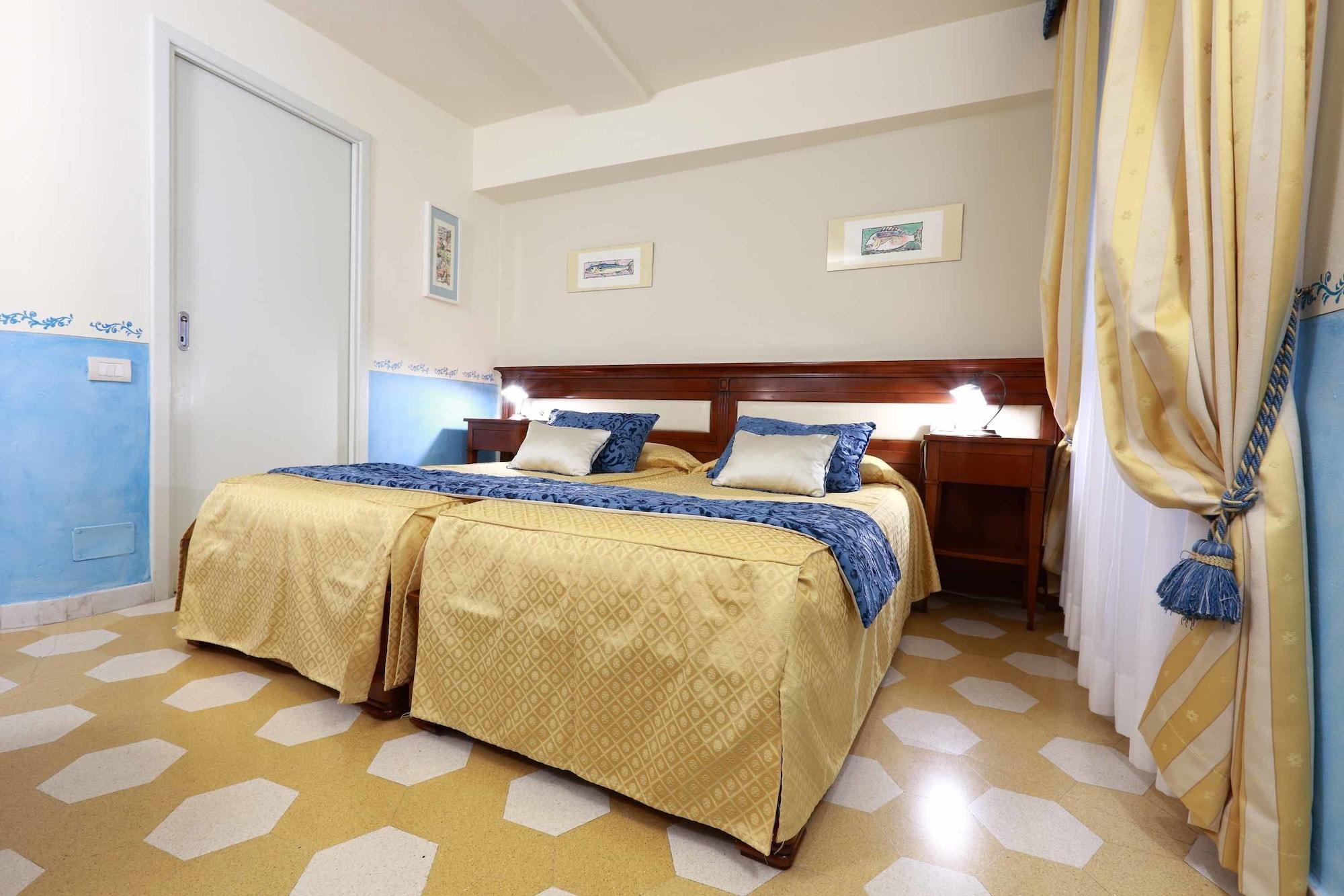 מונטרוסו אל מארה Locanda Il Maestrale מראה חיצוני תמונה